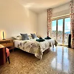 In Centro Citta Con Vista Sul * 베르바니아