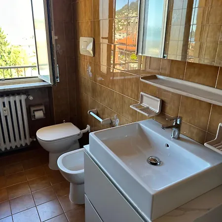 Condominio Serenella * Intra