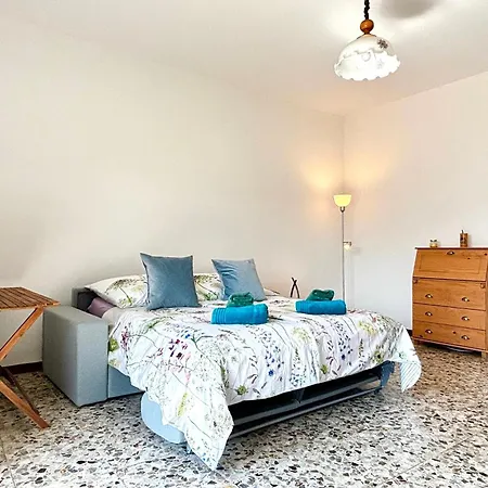 Apartment In The Center With Panoramic View Over The And *