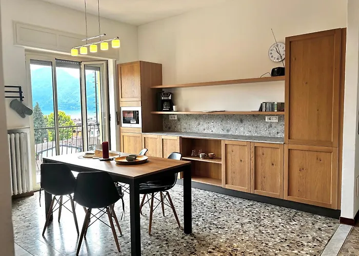 In Centro Citta Con Vista Sul Apartment Verbania